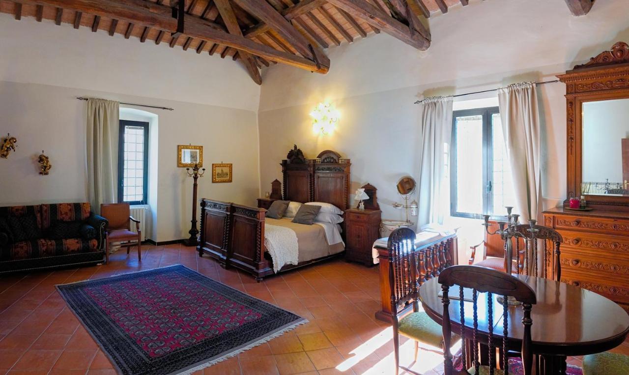 Hotel Abbazia Ss. Quirico E Giulitta Micigliano Esterno foto