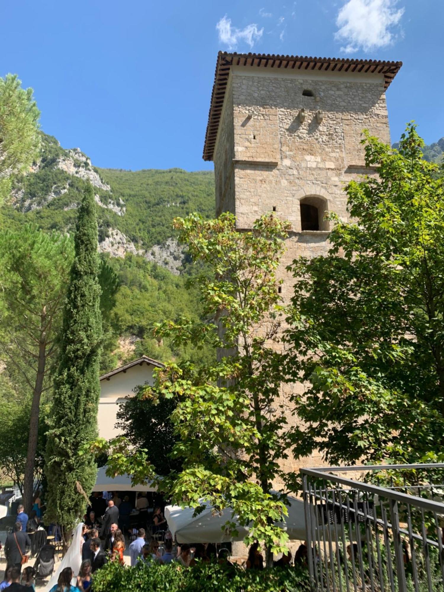 Hotel Abbazia Ss. Quirico E Giulitta Micigliano Esterno foto